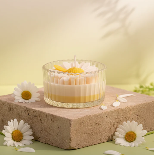 Daisy Ribbed Glass Candle